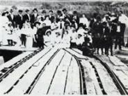 Sunday picnic group posing on the Mayview Tramway Turntable